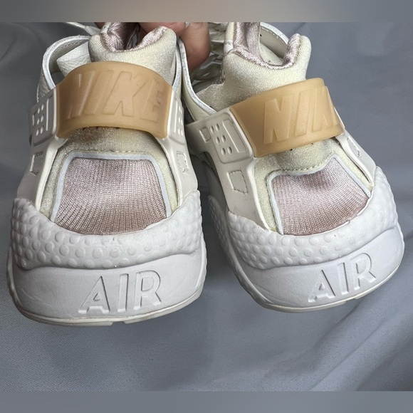 Nike Air Huarache 'Sail Fossil Stone’ Women’s Size 9 - Picture 4 of 9